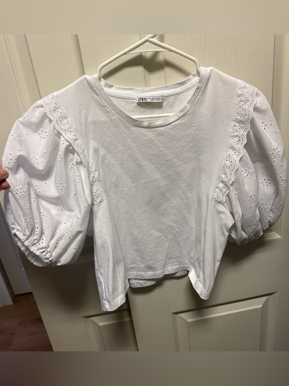 ZARA White Puff-Sleeve Eyelet Top